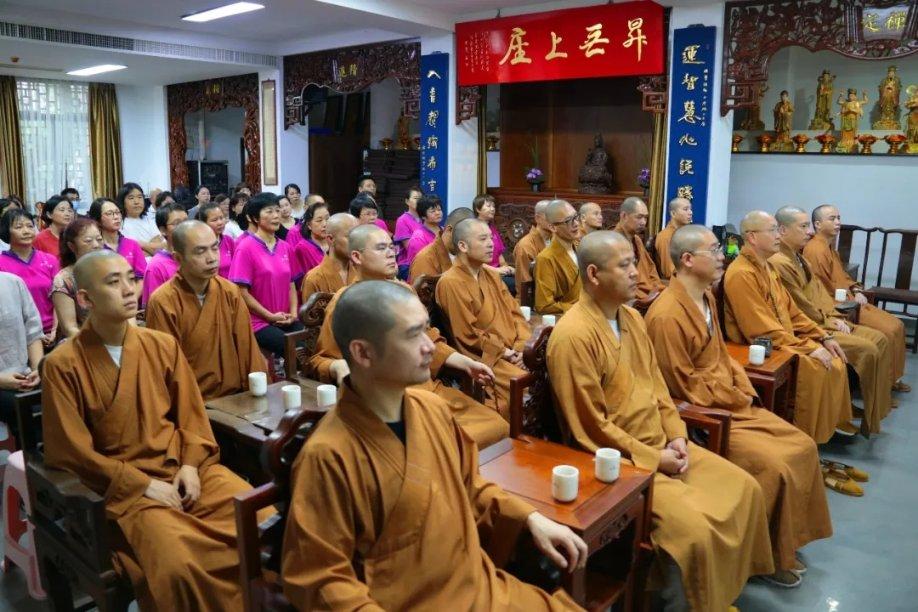 清理草坪